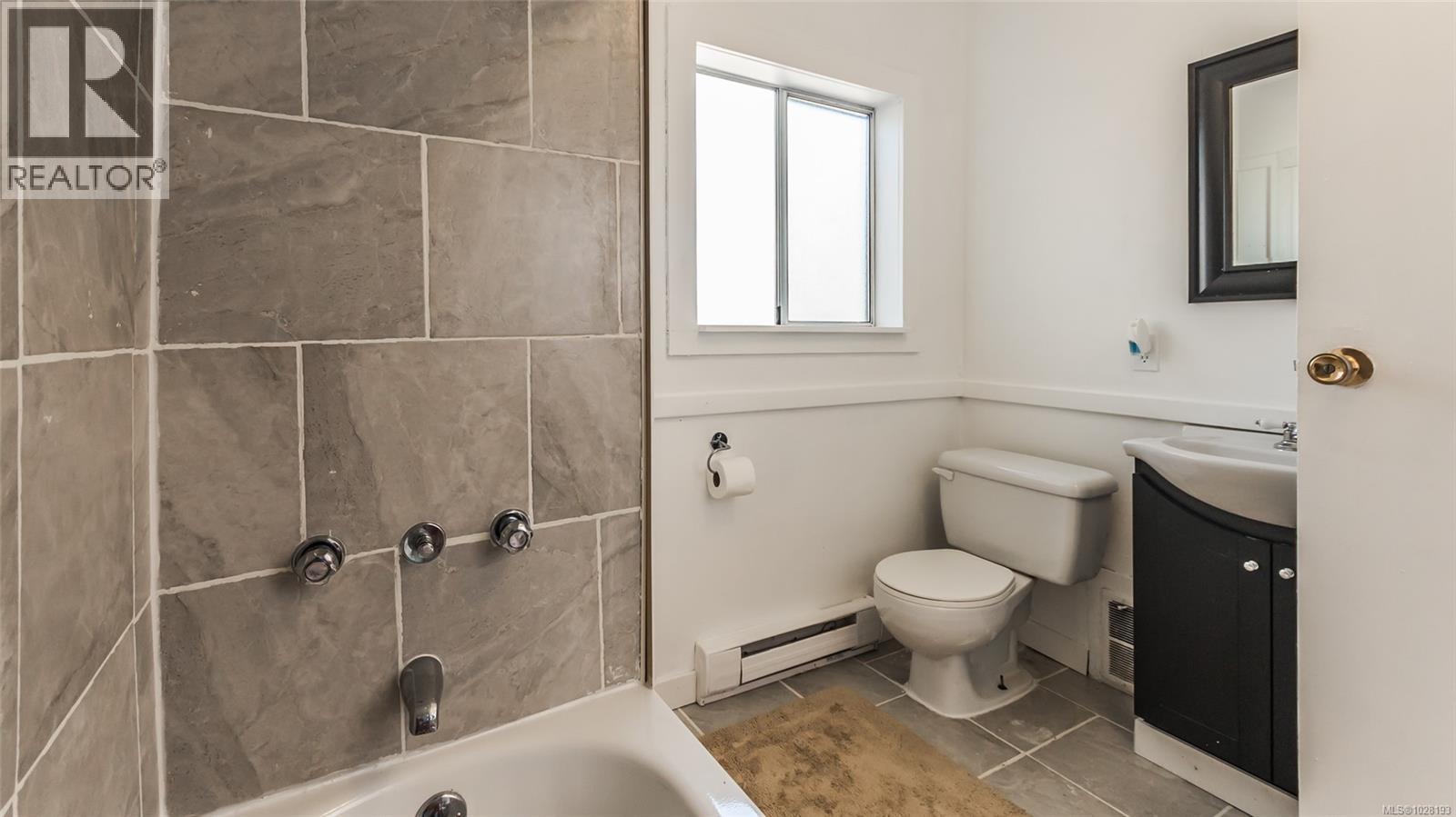 1250 TOWNSITE RD - 18