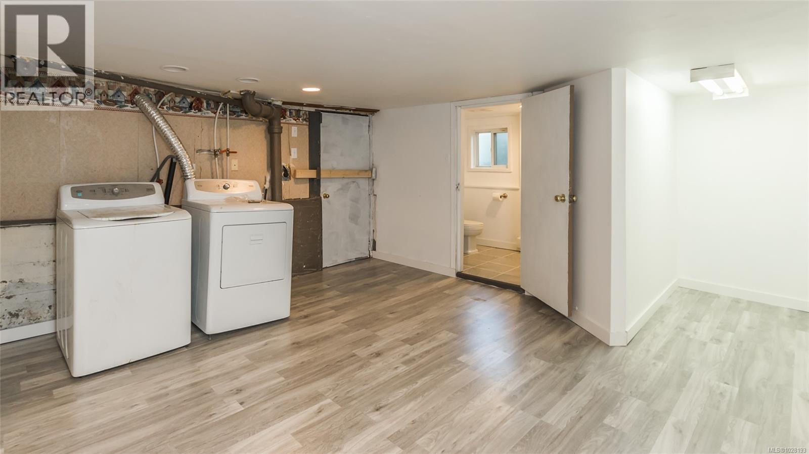 1250 TOWNSITE RD - 28