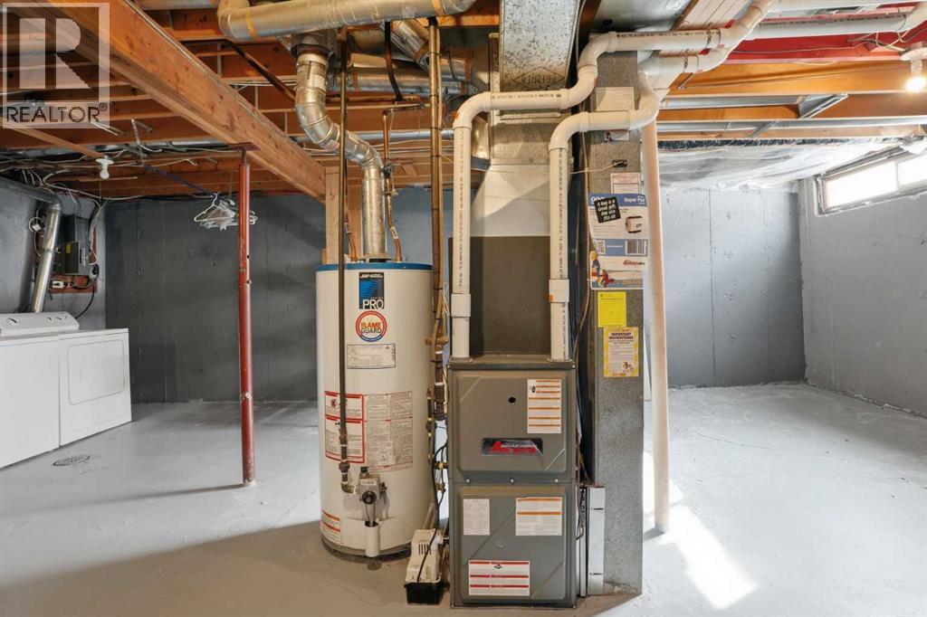 Single Family House for Sale in   Pensacola Crescent SE Penbrooke Meadows Calgary 