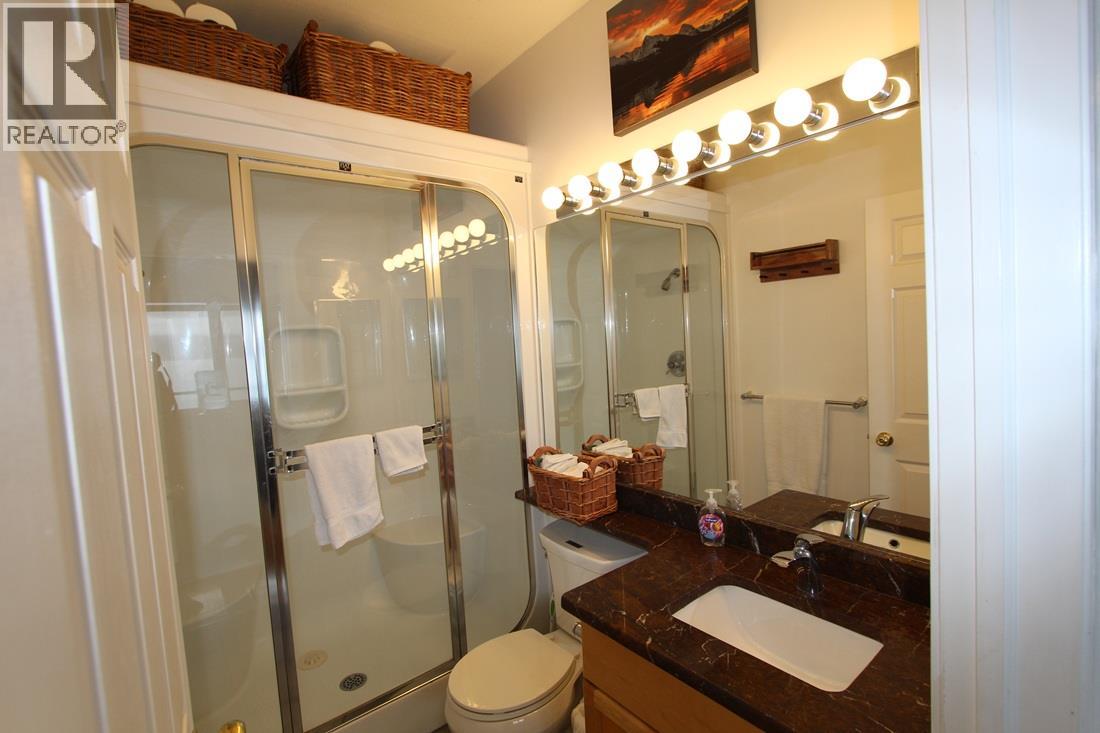 3935 Eagle Bay Road Unit# 1B, Eagle Bay