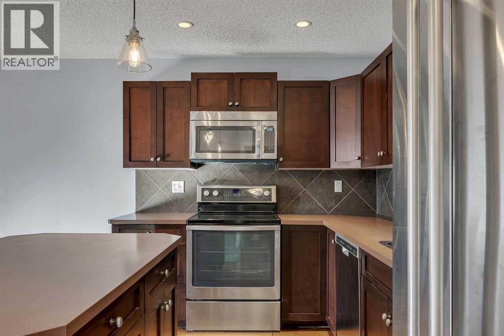 Single Family House for Sale in    Avenue SW Sunalta Calgary 