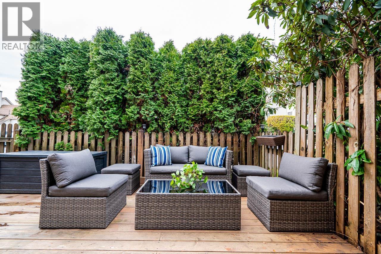 29 98 BEGIN STREET, Coquitlam