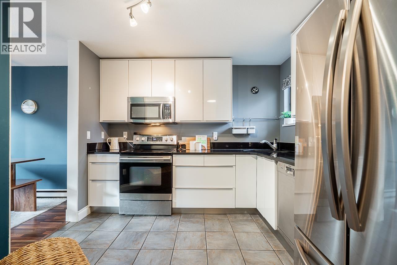 29 98 BEGIN STREET, Coquitlam