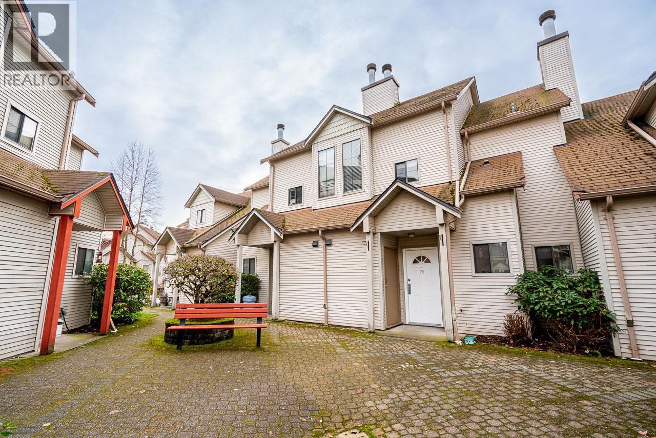 29 98 BEGIN STREET, Coquitlam