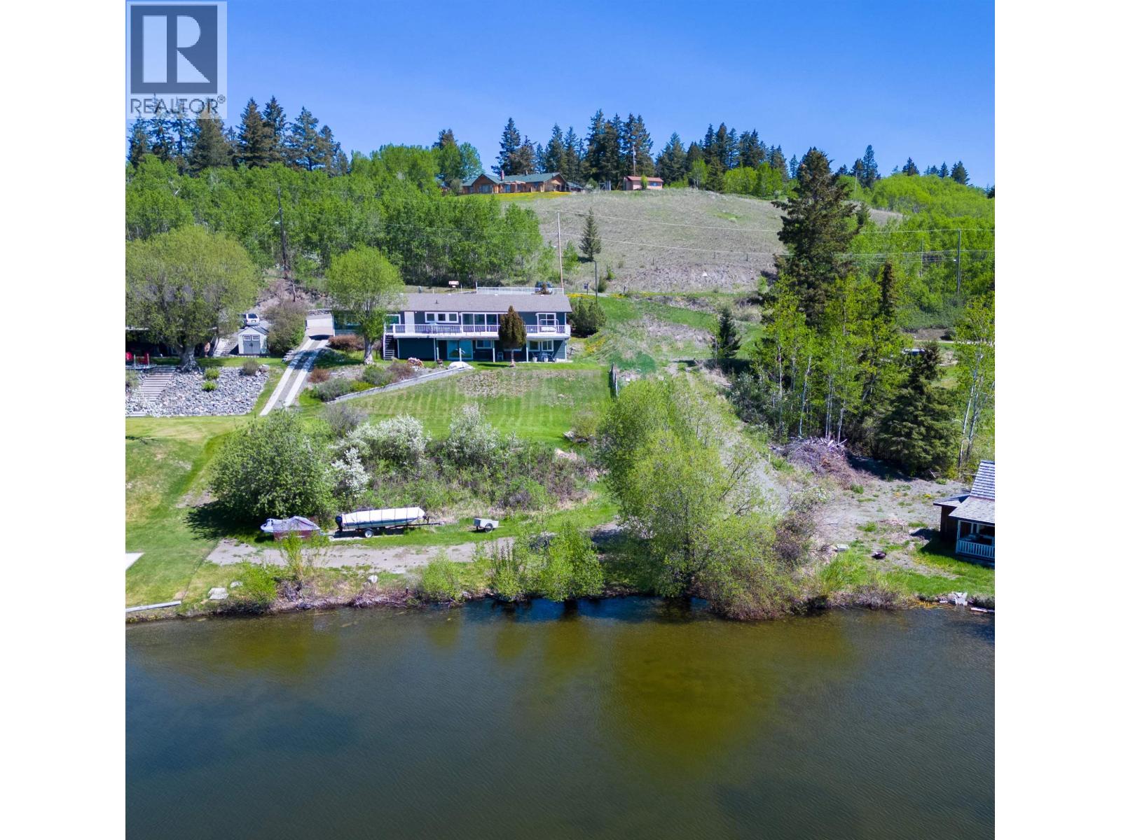 4116 MCKINLEY DRIVE, Lac La Hache