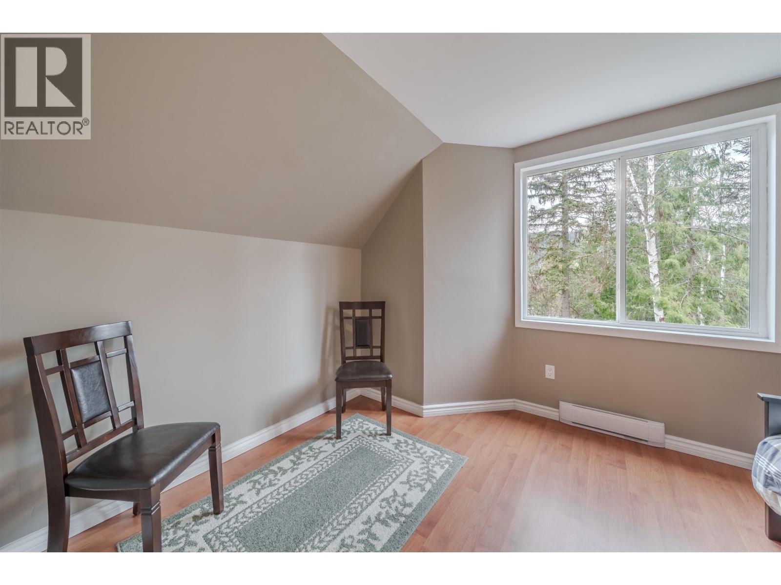 3595 CANDLE DRIVE, Canim Lake