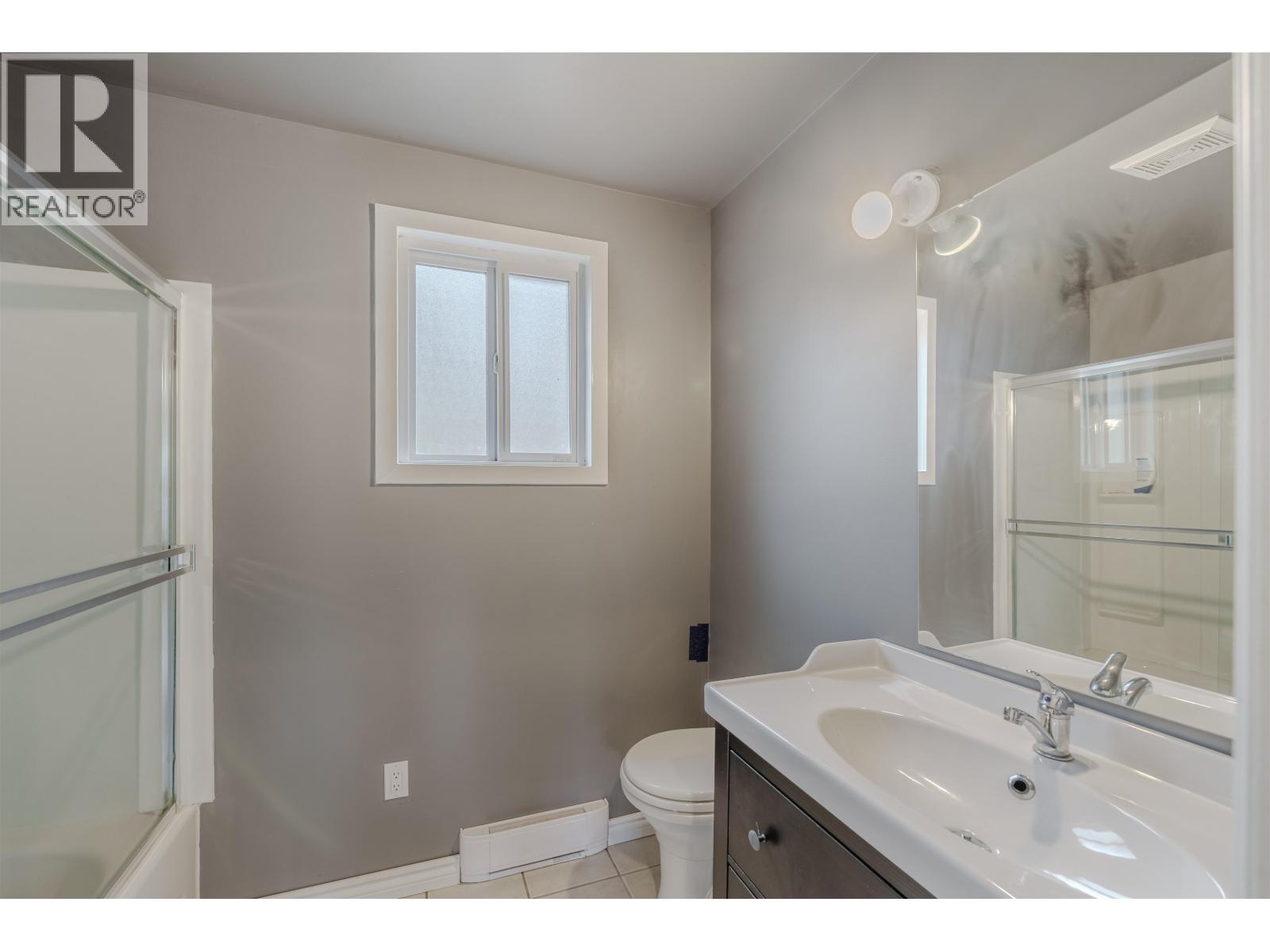 3595 CANDLE DRIVE, Canim Lake