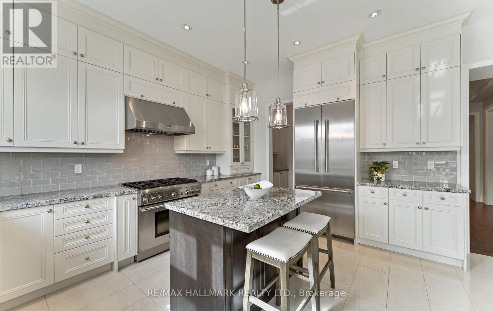 Single Family House for Sale in  PERRIGO COURT Vaughan (Patterson) 