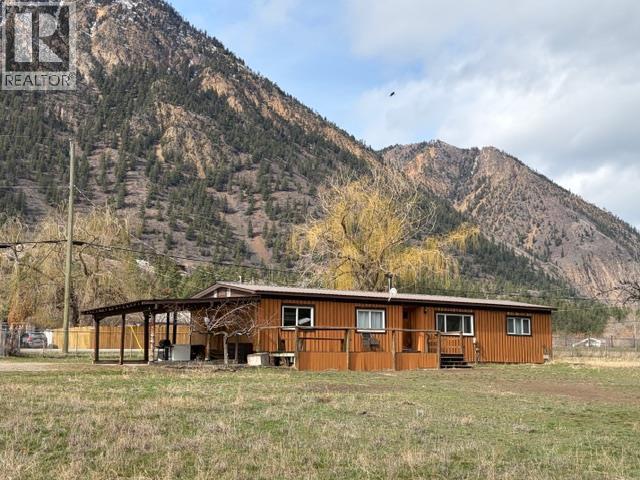 591 DAVIDSON Crescent, Lillooet