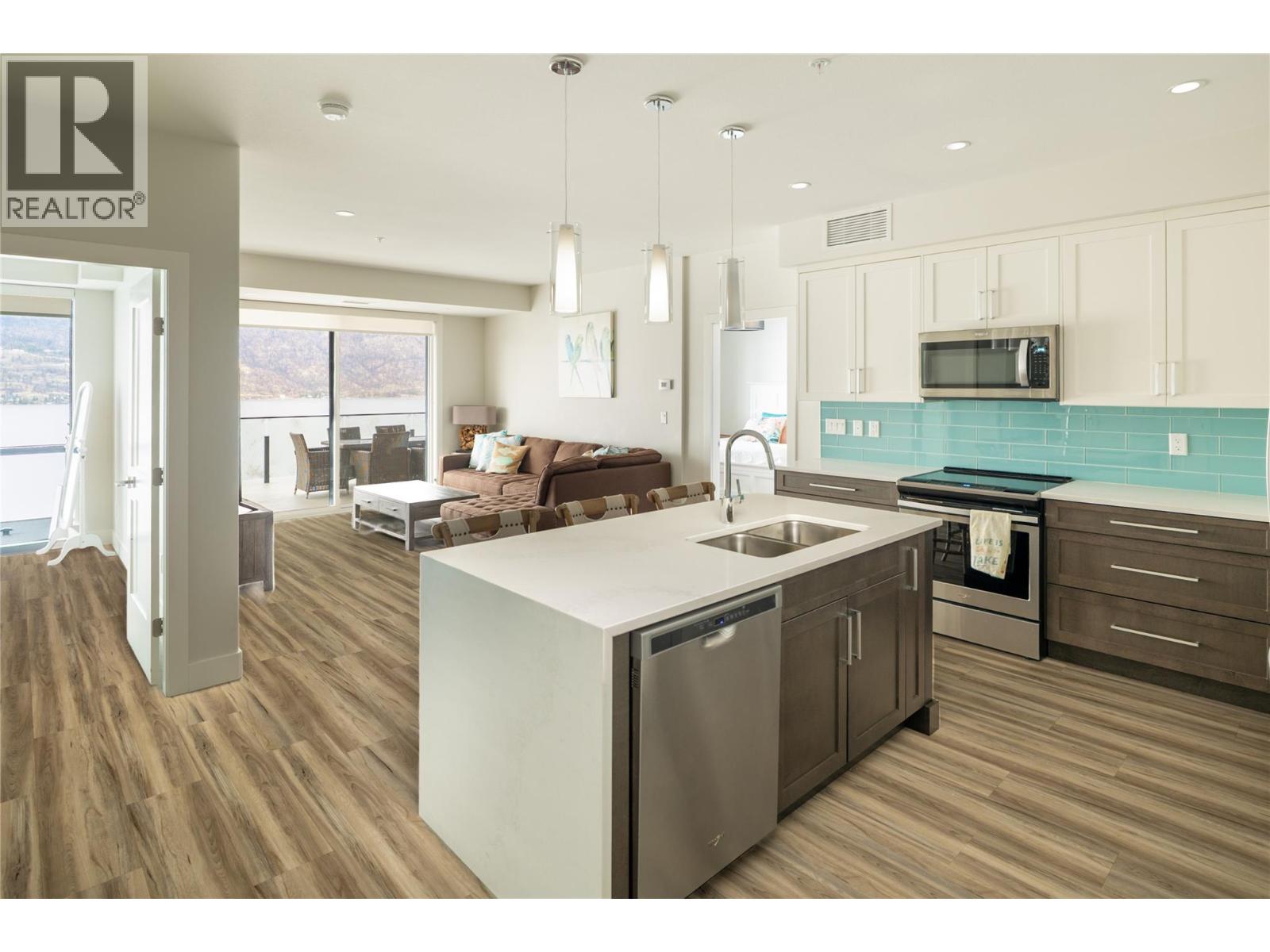 #312 3475 Granite Close - 2