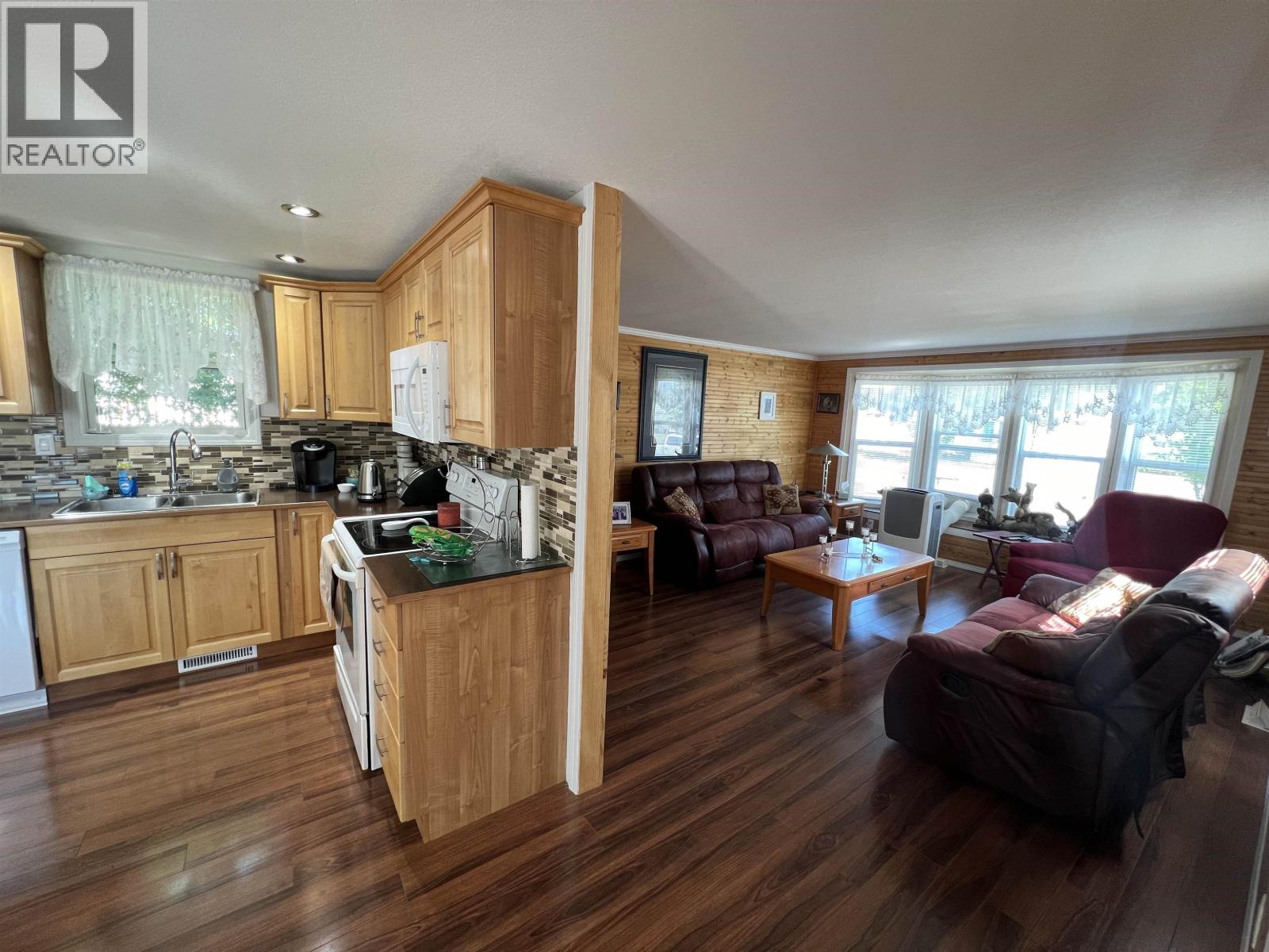 5223 41 STREET, Fort Nelson