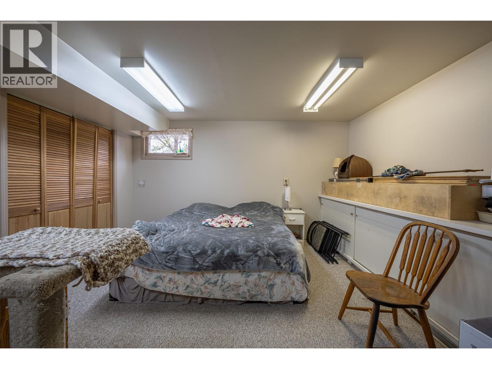  10003 6 Highway, Vernon