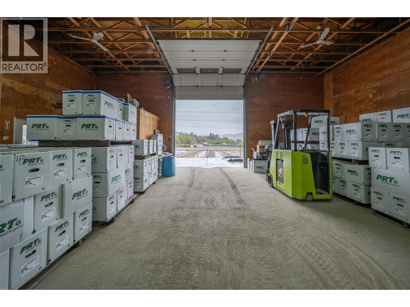  10003 6 Highway, Vernon