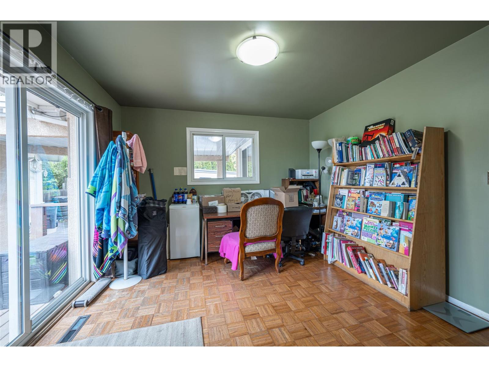  10003 6 Highway, Vernon