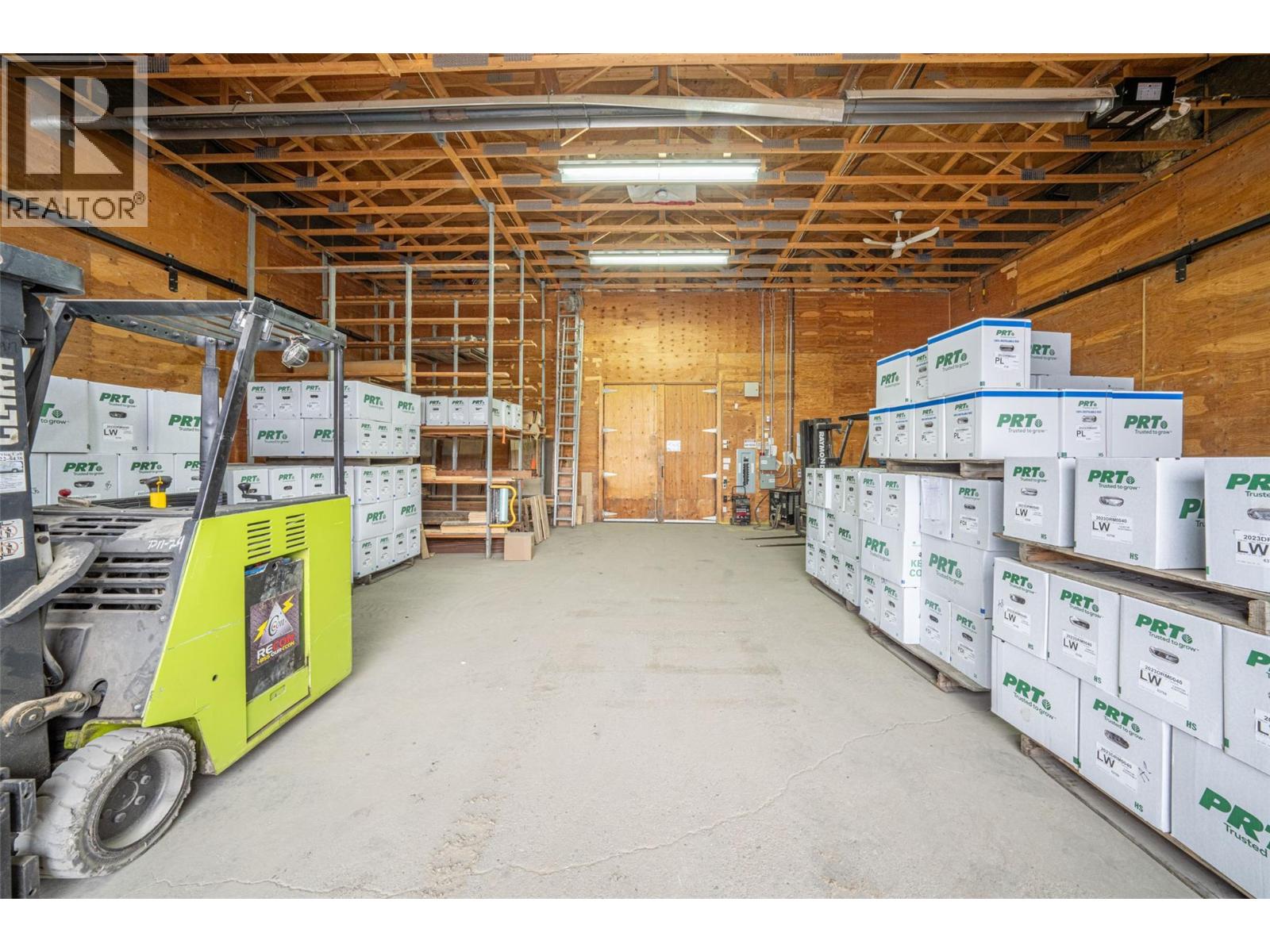  10003 6 Highway, Vernon