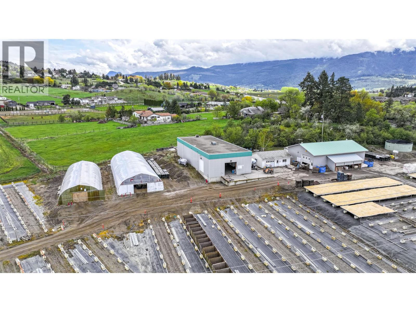  10003 6 Highway, Vernon