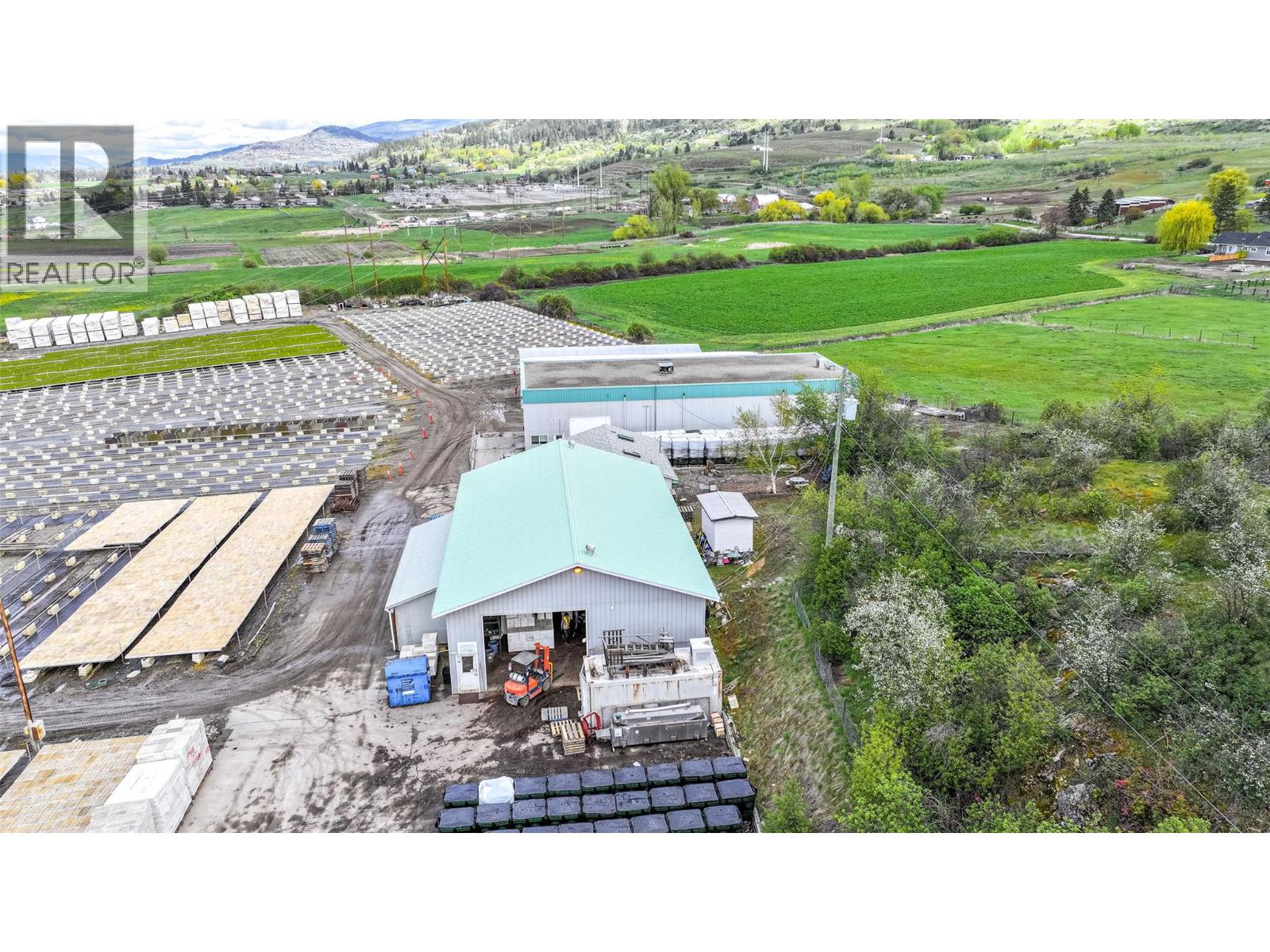  10003 6 Highway, Vernon