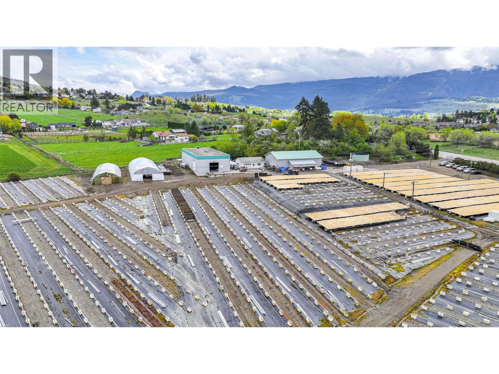  10003 6 Highway, Vernon