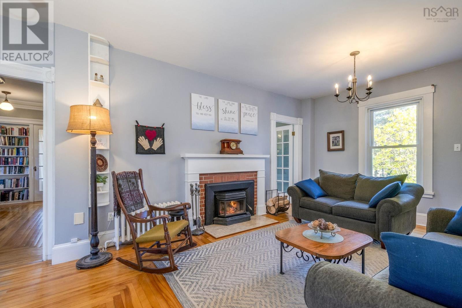 Property 15 of 49 of 17 Avon Street