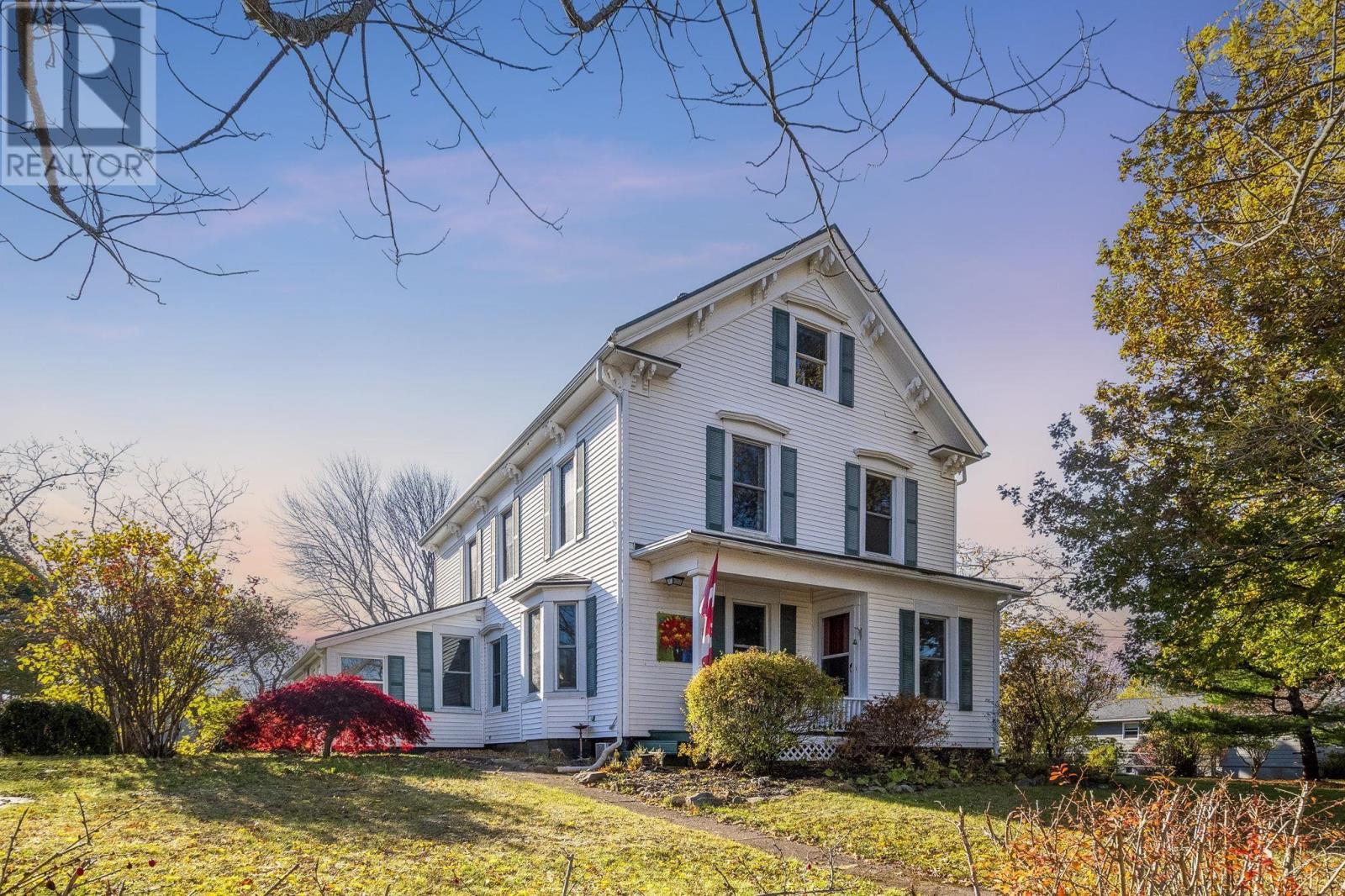 Property 2 of 49 of 17 Avon Street