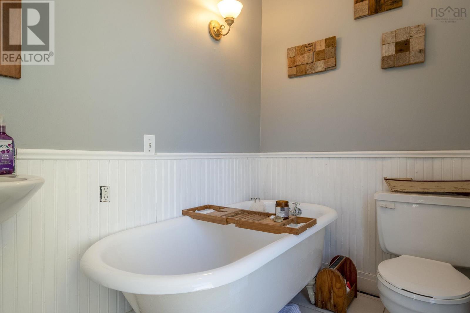 Property 29 of 49 of 17 Avon Street