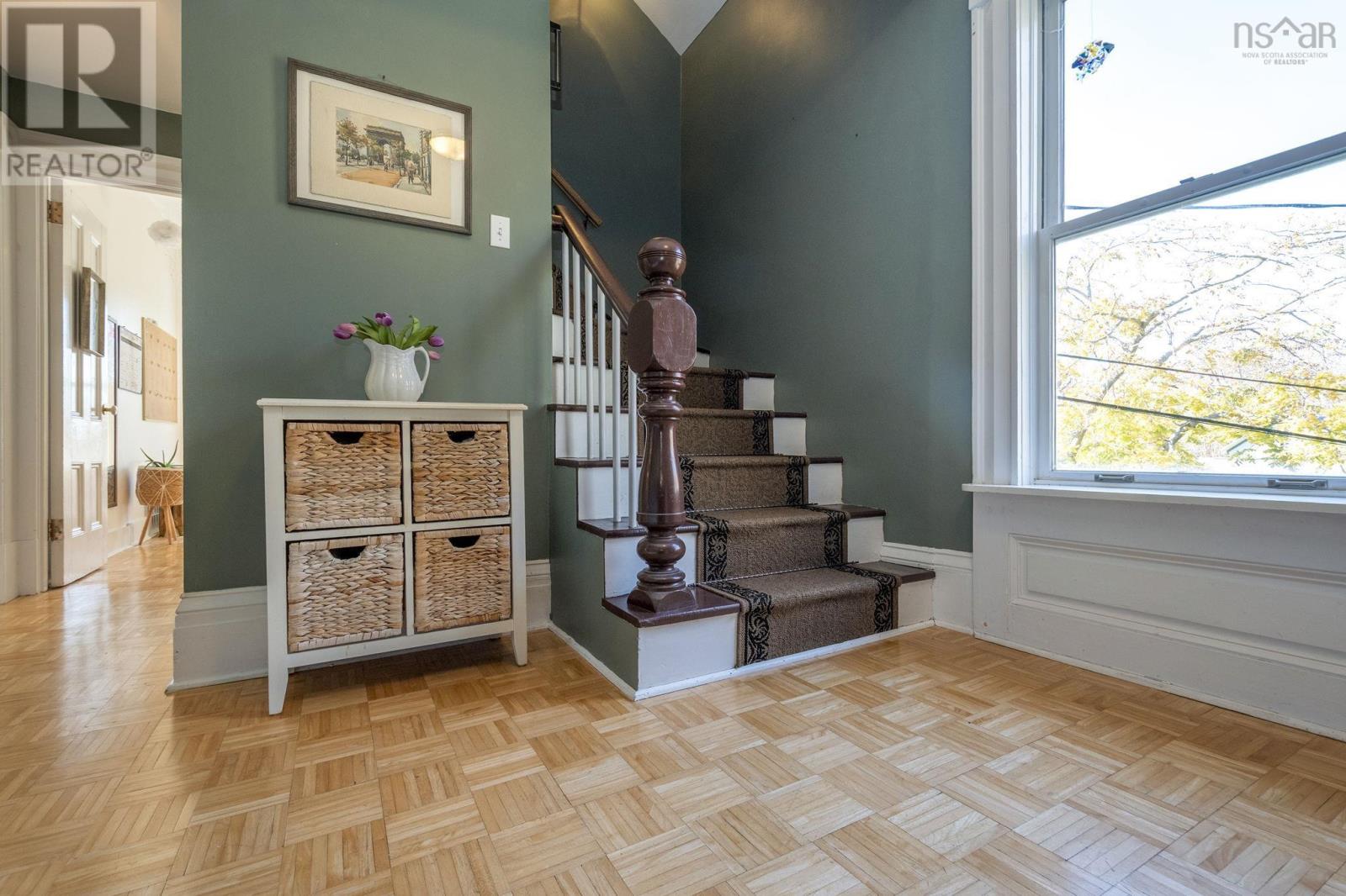 Property 35 of 49 of 17 Avon Street