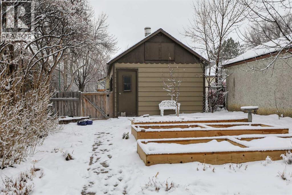 Single Family House Bungalow for Sale in   Street S Victoria Park Lethbridge 