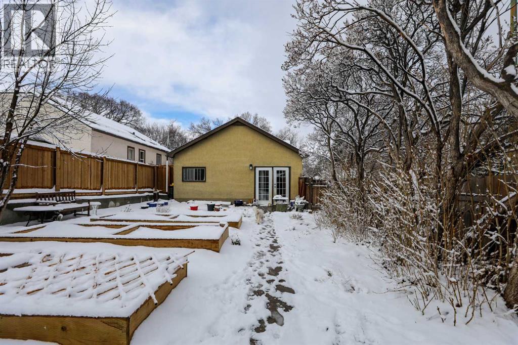 Single Family House Bungalow for Sale in   Street S Victoria Park Lethbridge 