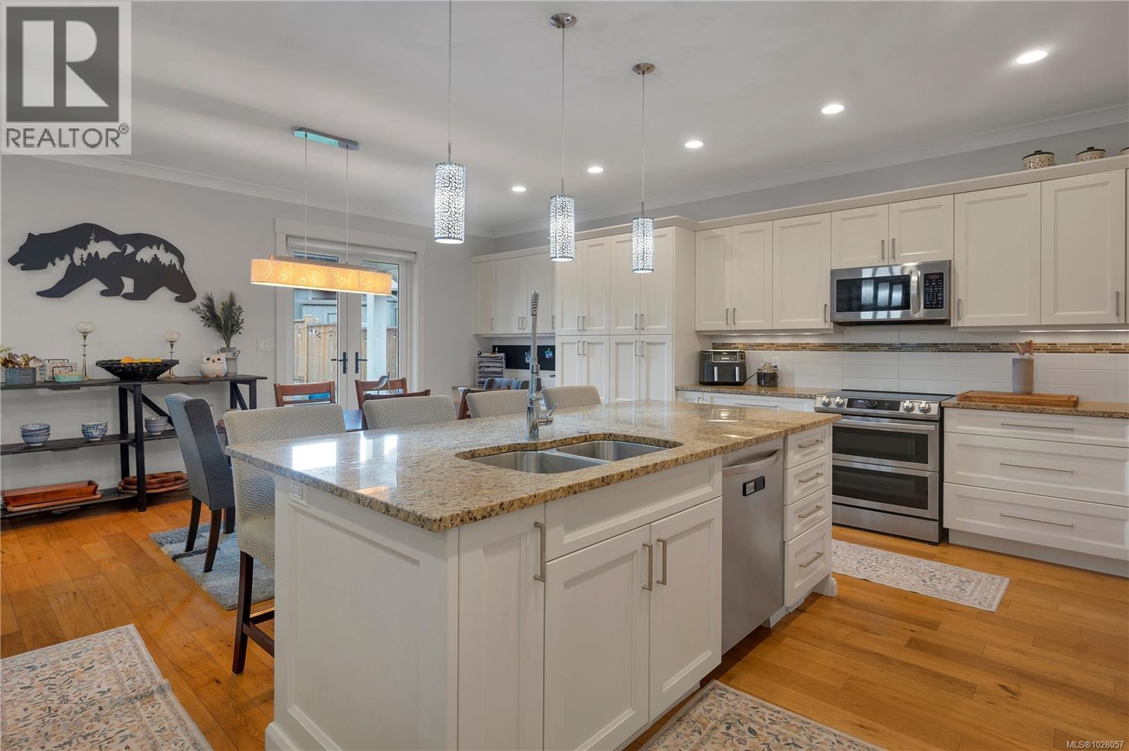 85 Vermont Dr, Campbell River