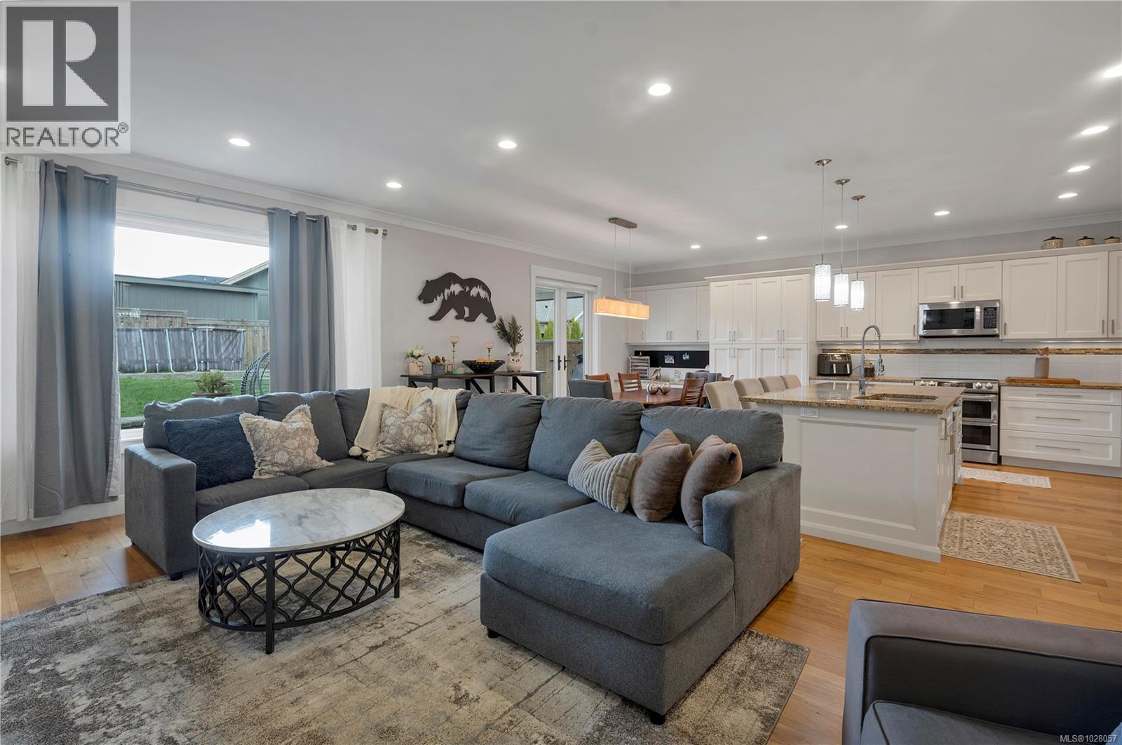 85 Vermont Dr, Campbell River