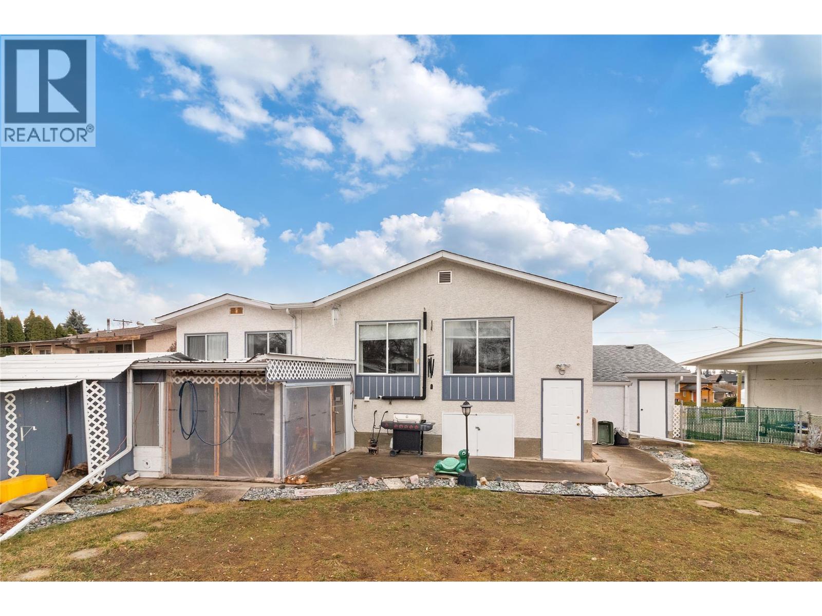 750 Falkirk Road, Kelowna