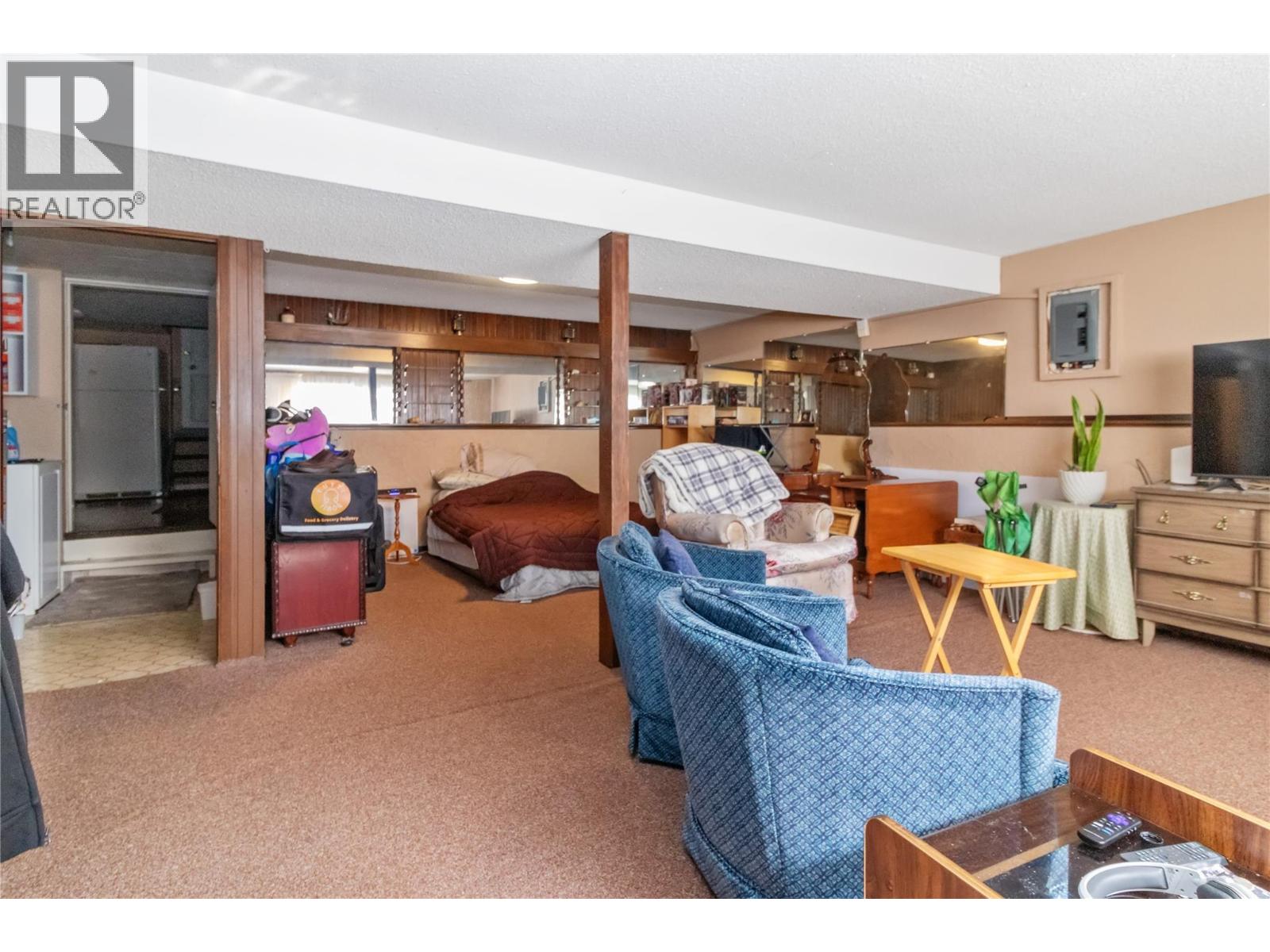 750 Falkirk Road, Kelowna