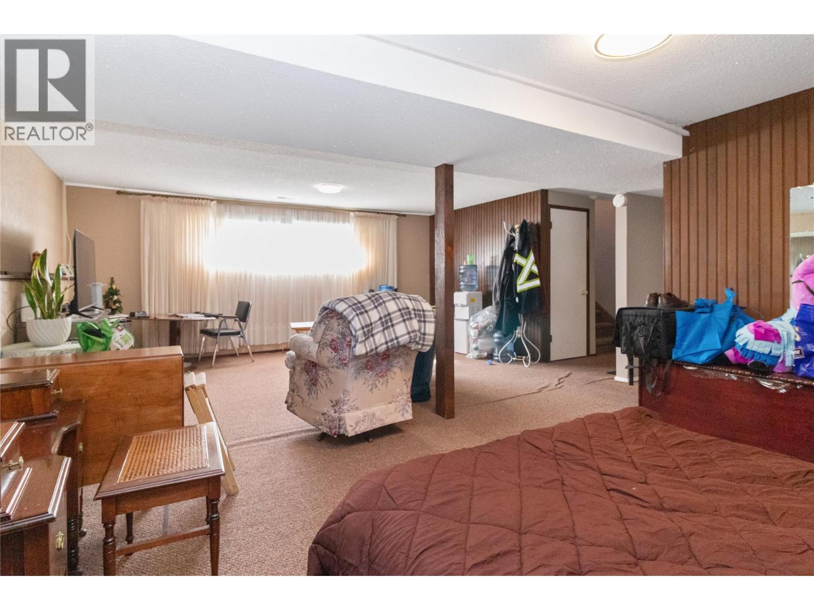 750 Falkirk Road, Kelowna