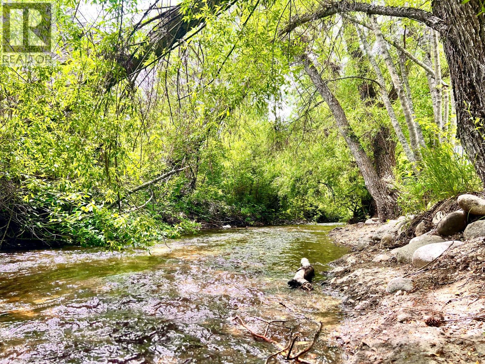 20 Wallace Mountain Road, Beaverdell