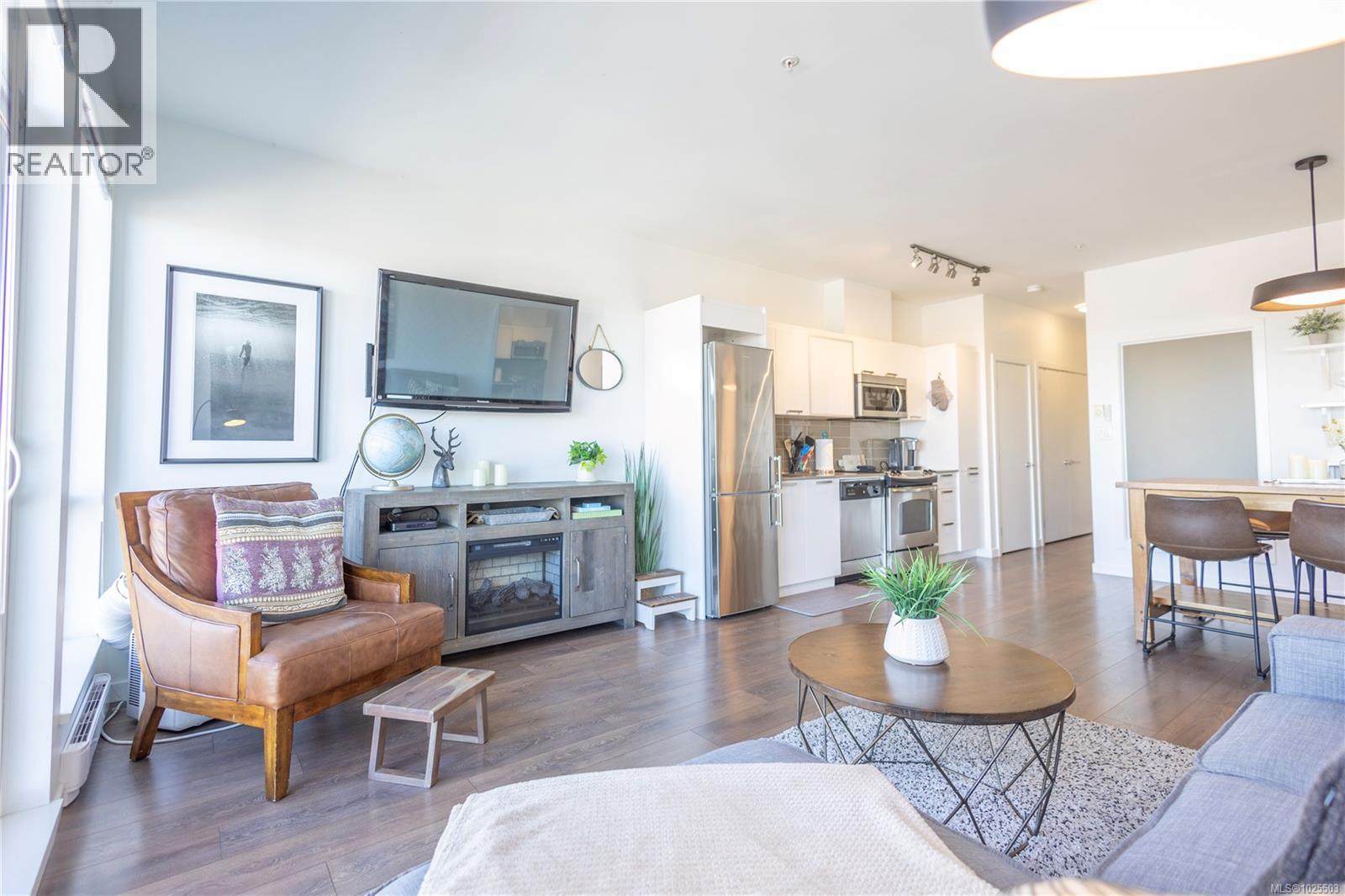 #504 517 FISGARD ST - 18