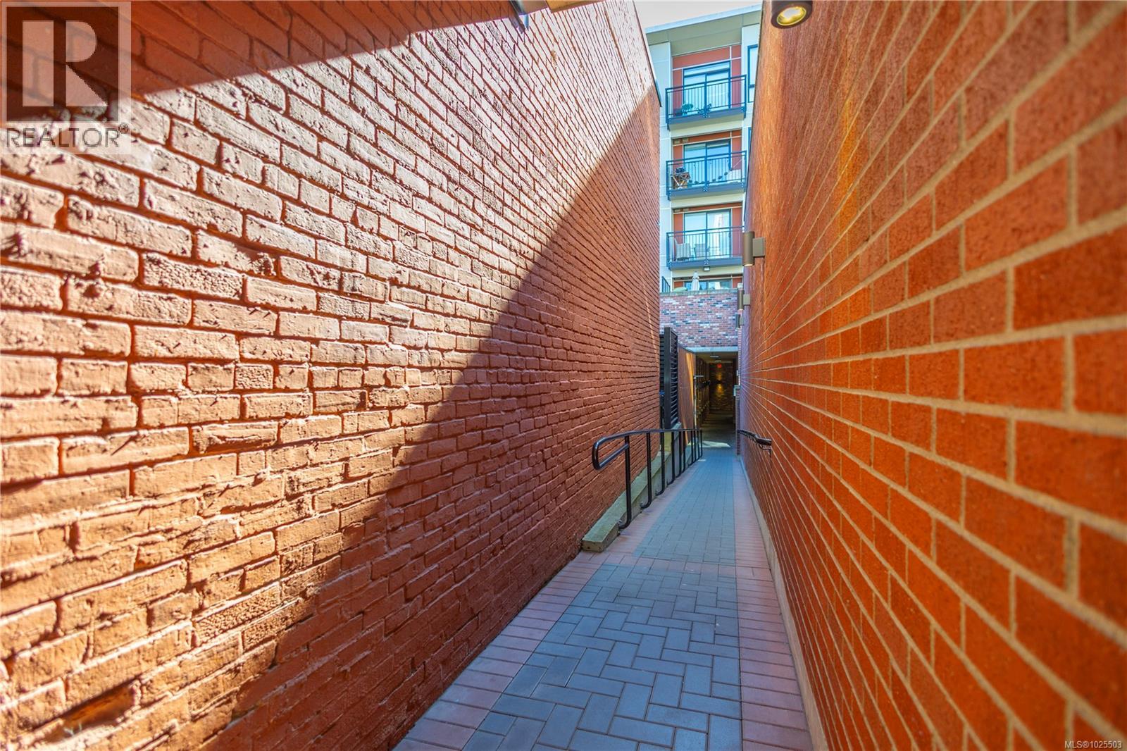 #504 517 FISGARD ST - 27