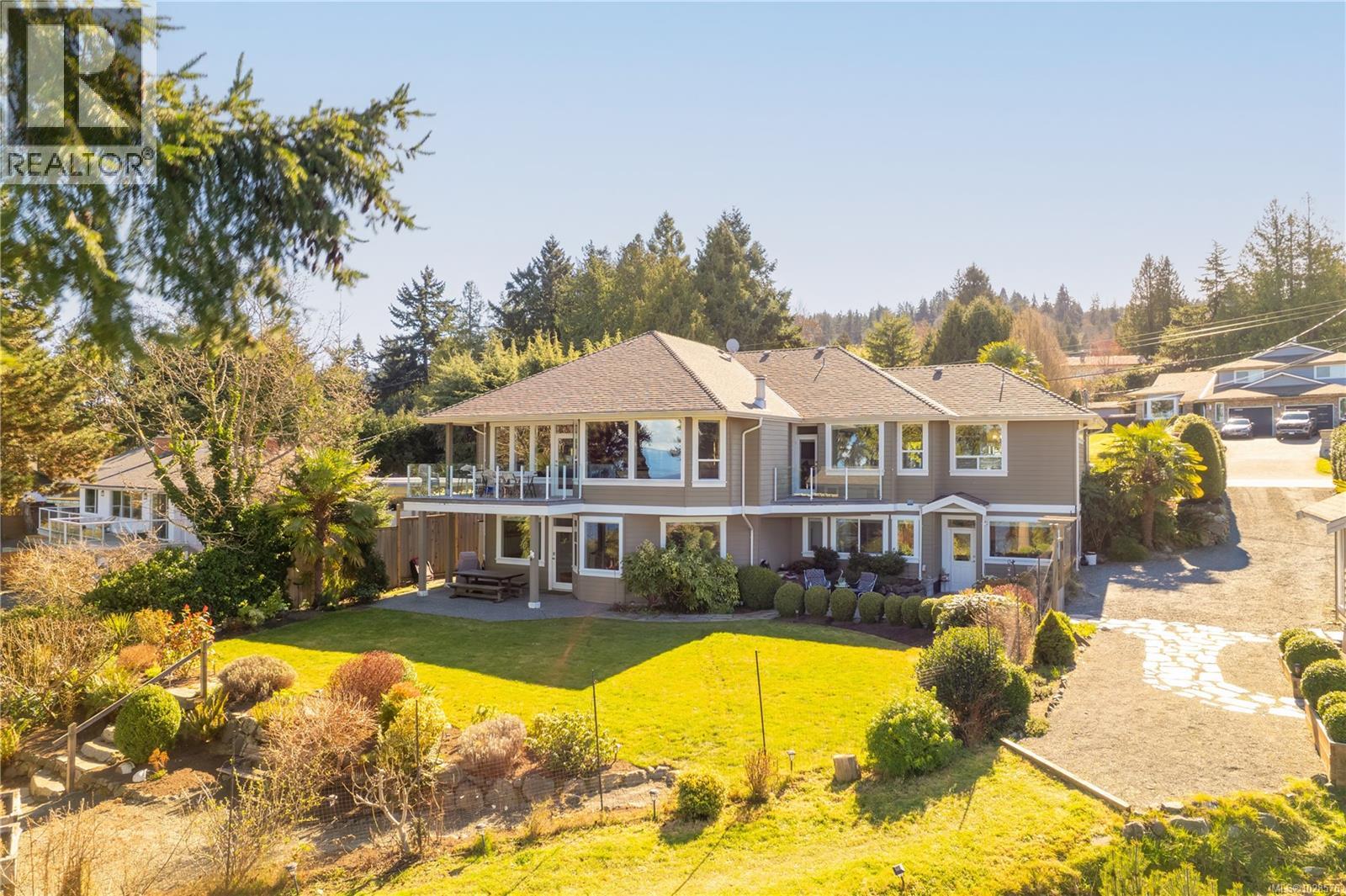 5450 Bayshore Dr, Nanaimo