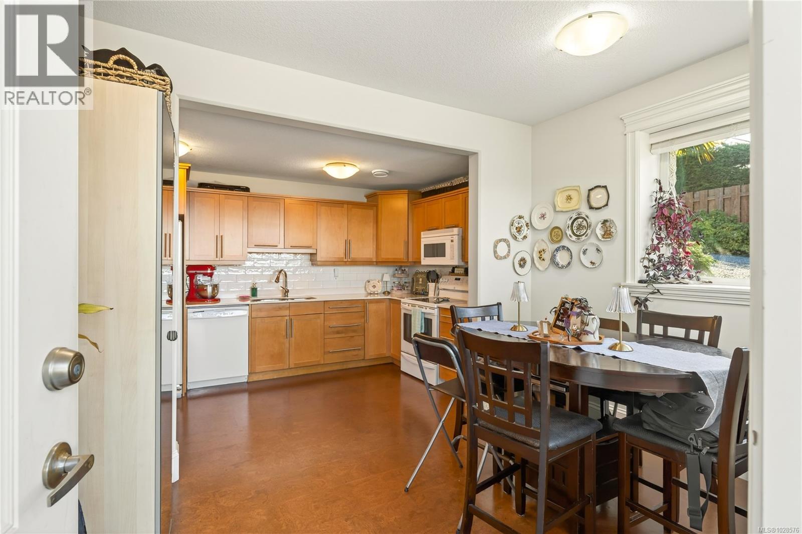 5450 Bayshore Dr, Nanaimo