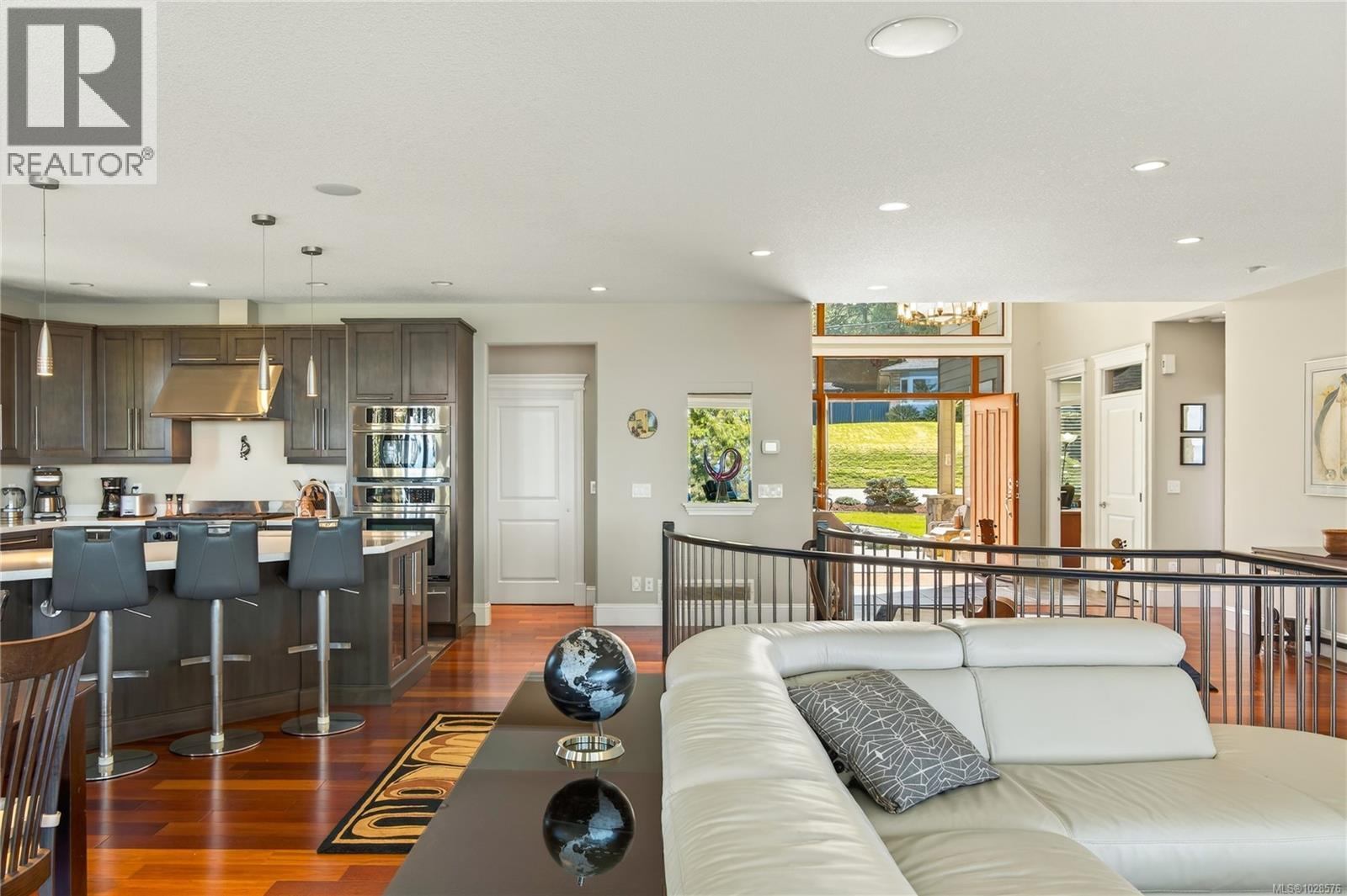 5450 Bayshore Dr, Nanaimo