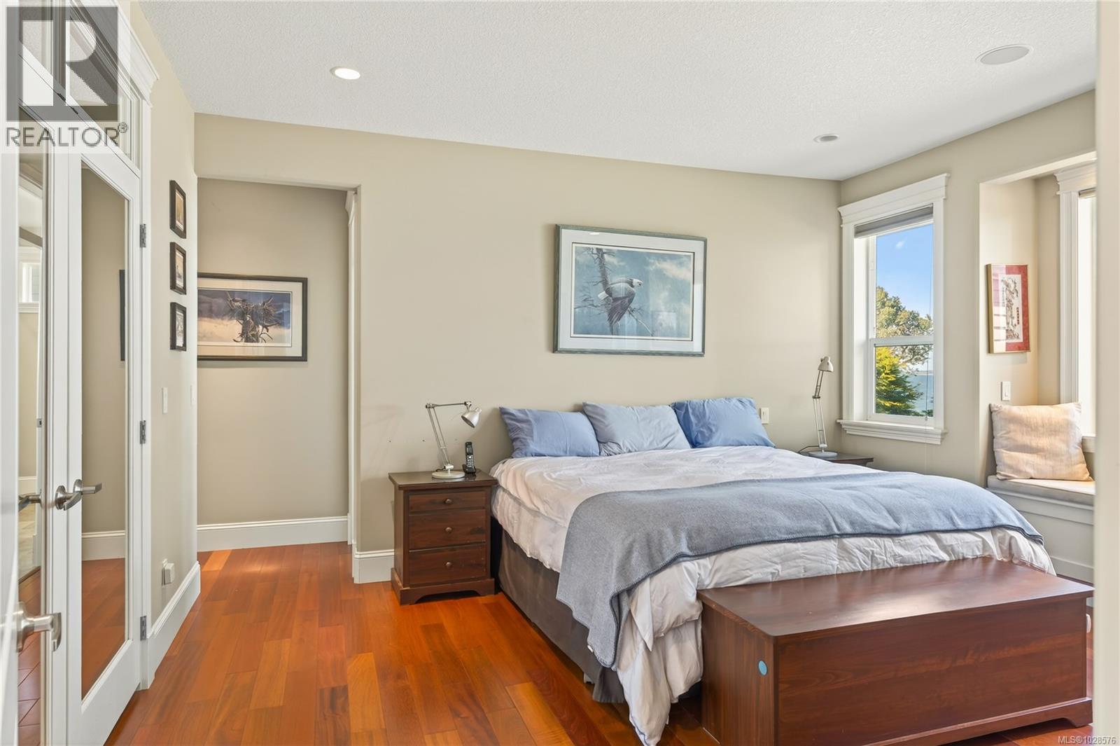 5450 Bayshore Dr, Nanaimo