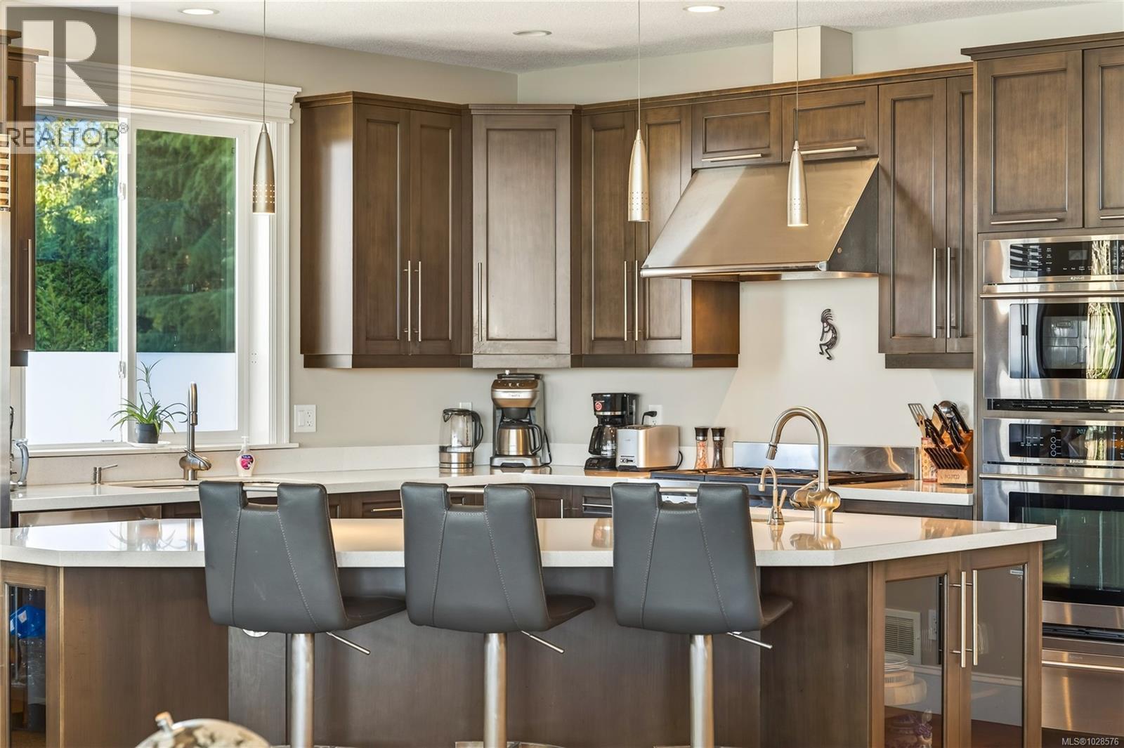 5450 Bayshore Dr, Nanaimo