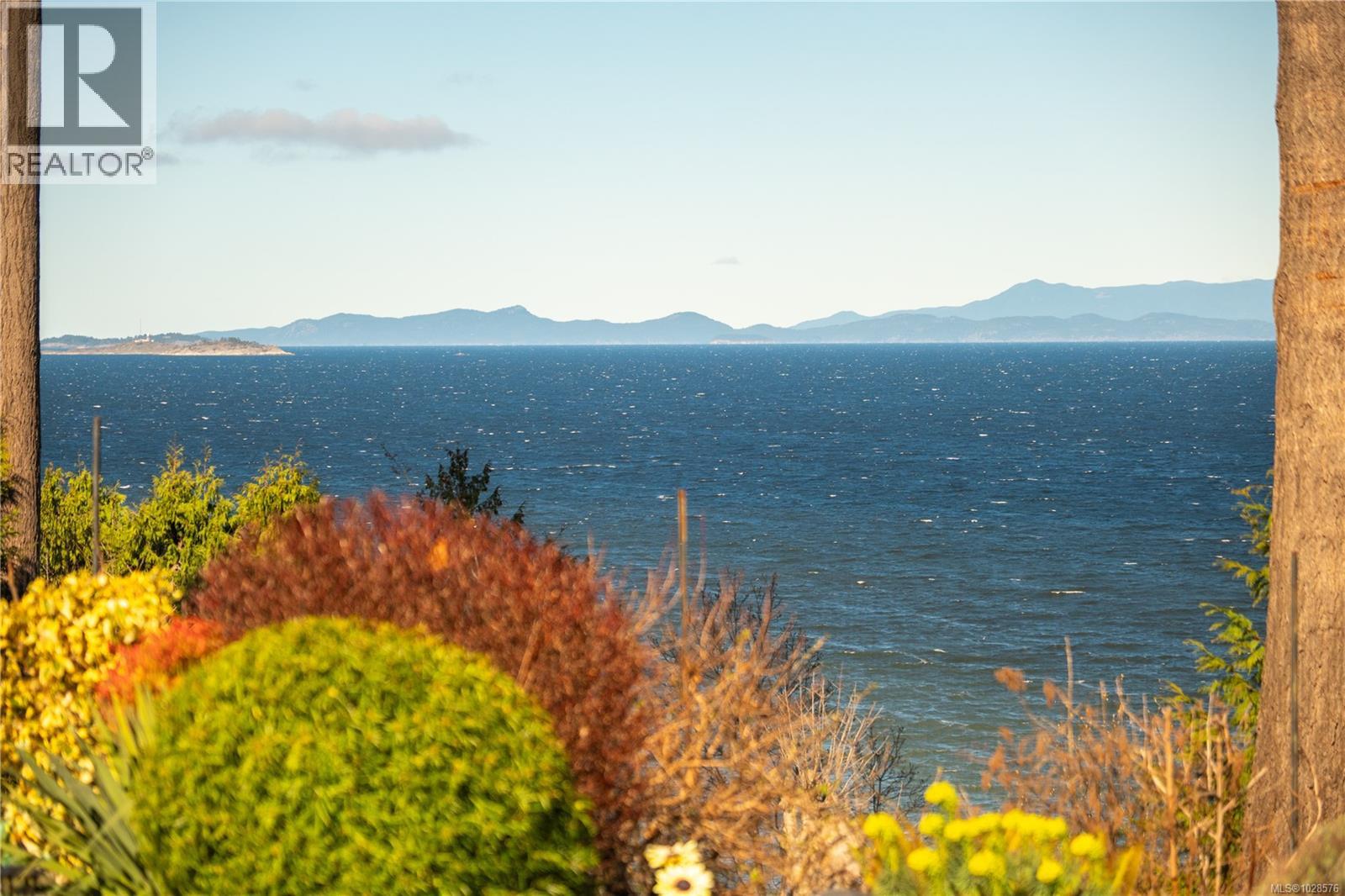 5450 Bayshore Dr, Nanaimo