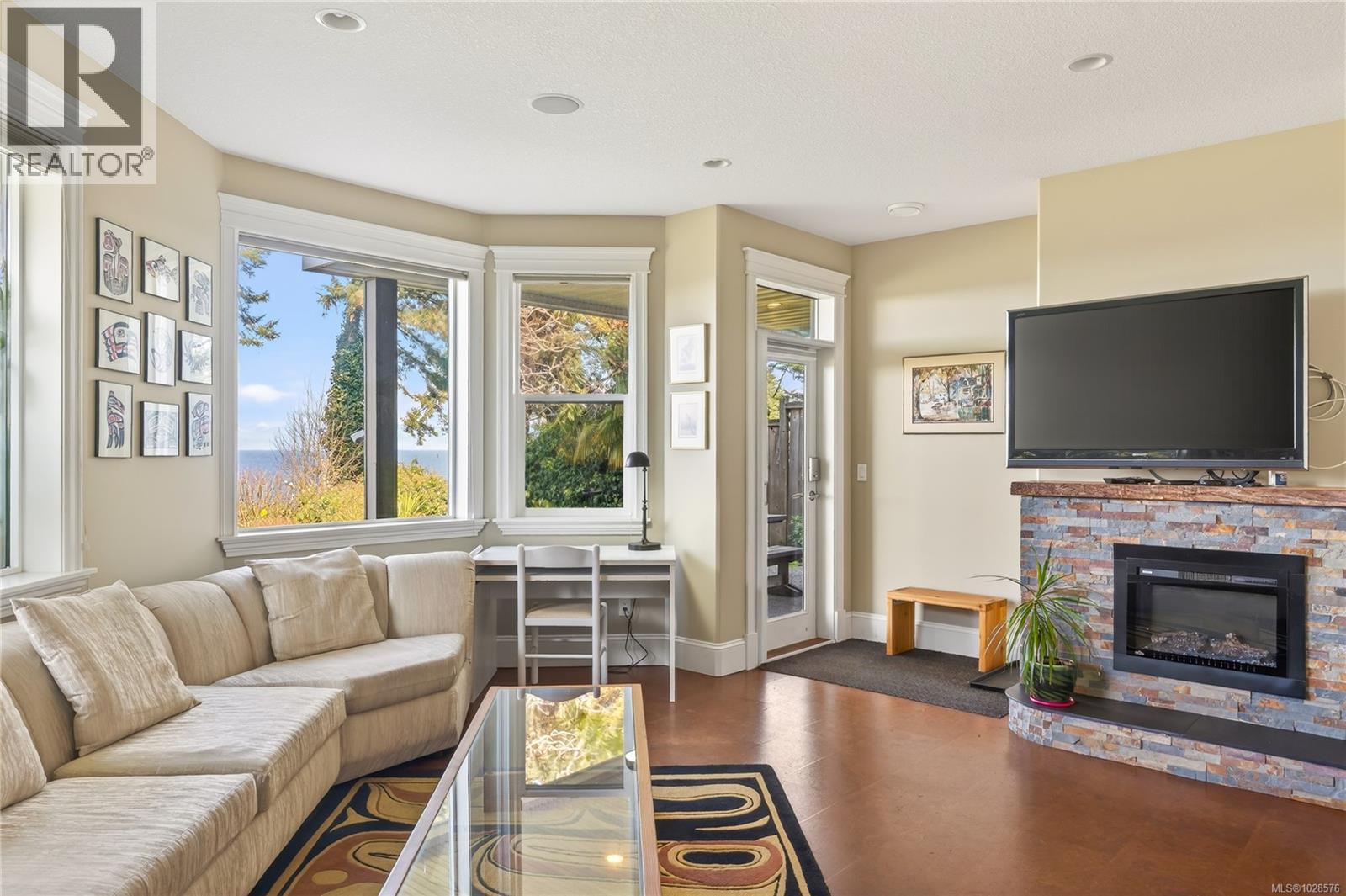 5450 Bayshore Dr, Nanaimo