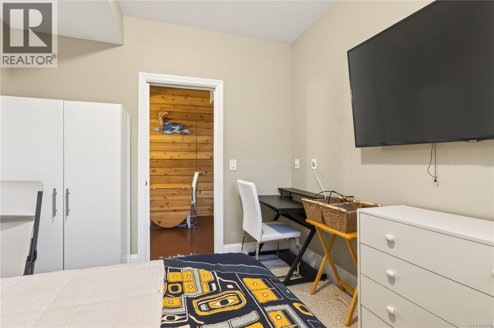 5450 Bayshore Dr, Nanaimo