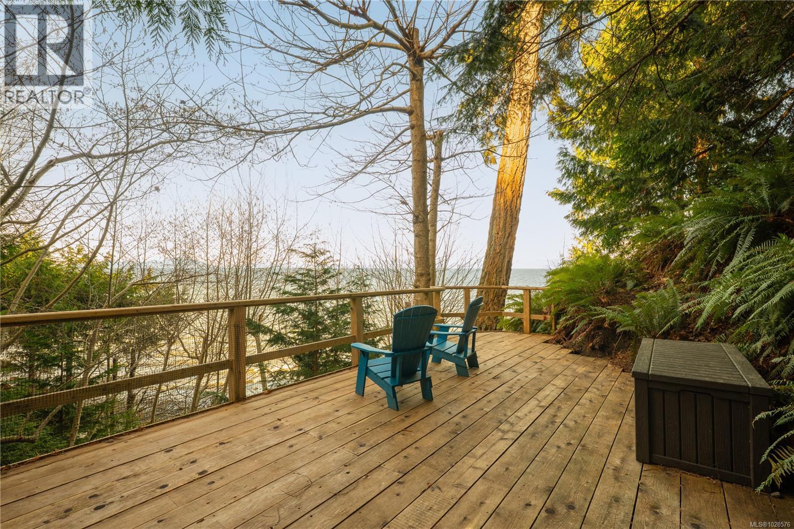 5450 Bayshore Dr, Nanaimo