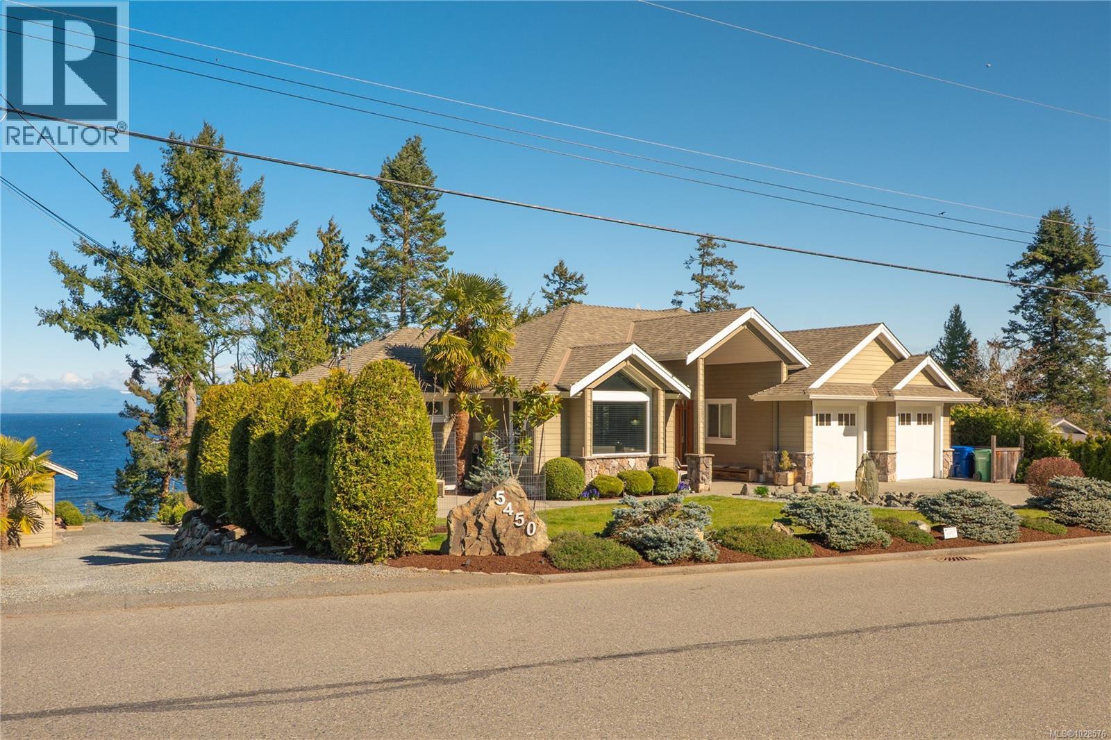 5450 Bayshore Dr, Nanaimo