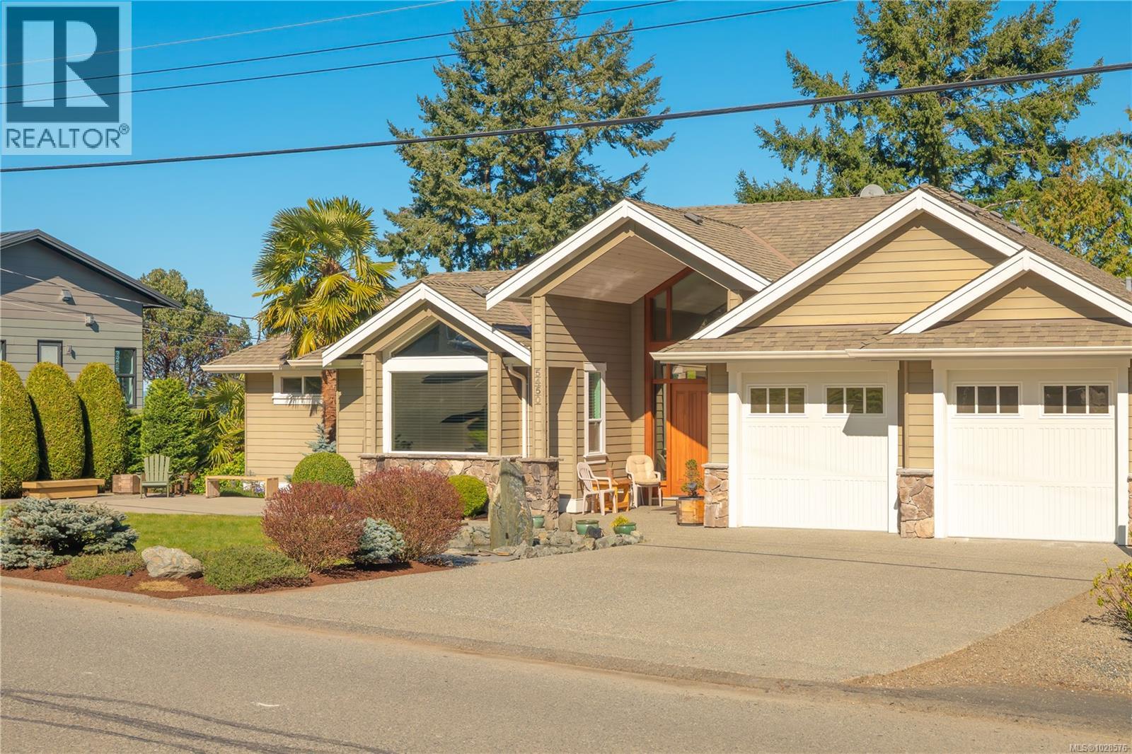 5450 Bayshore Dr, Nanaimo