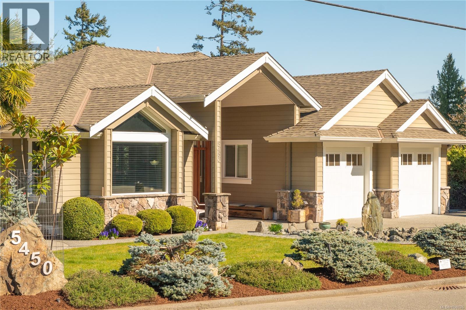 5450 Bayshore Dr, Nanaimo