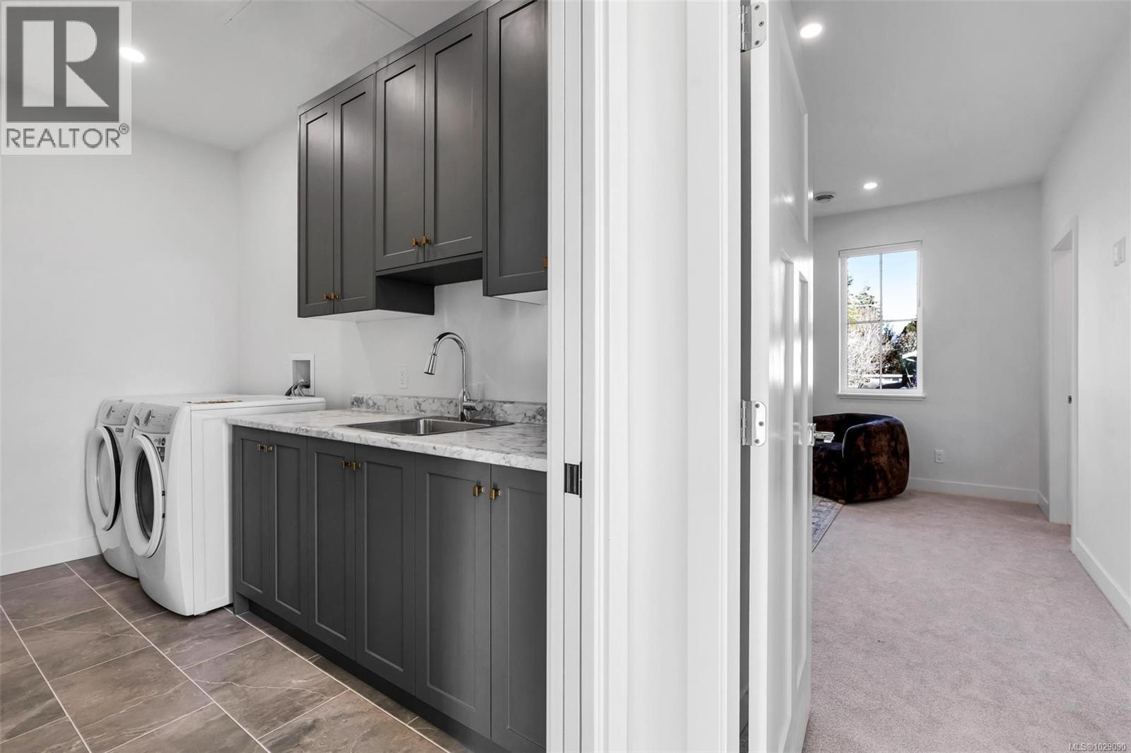 #B 1255 DUNSTERVILLE AVE - 40