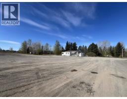 2213 Maple Drive, Quesnel, BC V2J4A7 Photo 6